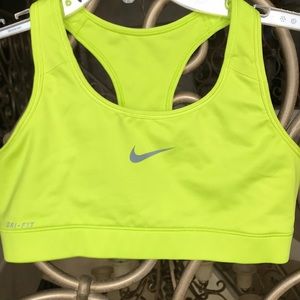 Nike Dri Fit Spirt Bra